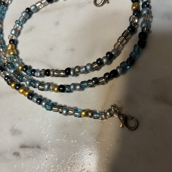 Handmade Beaded Mask Holder NWOT - Picture 5 of 6